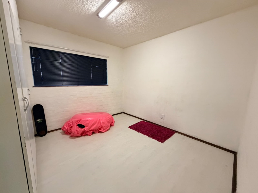 2 Bedroom Property for Sale in Humewood Eastern Cape